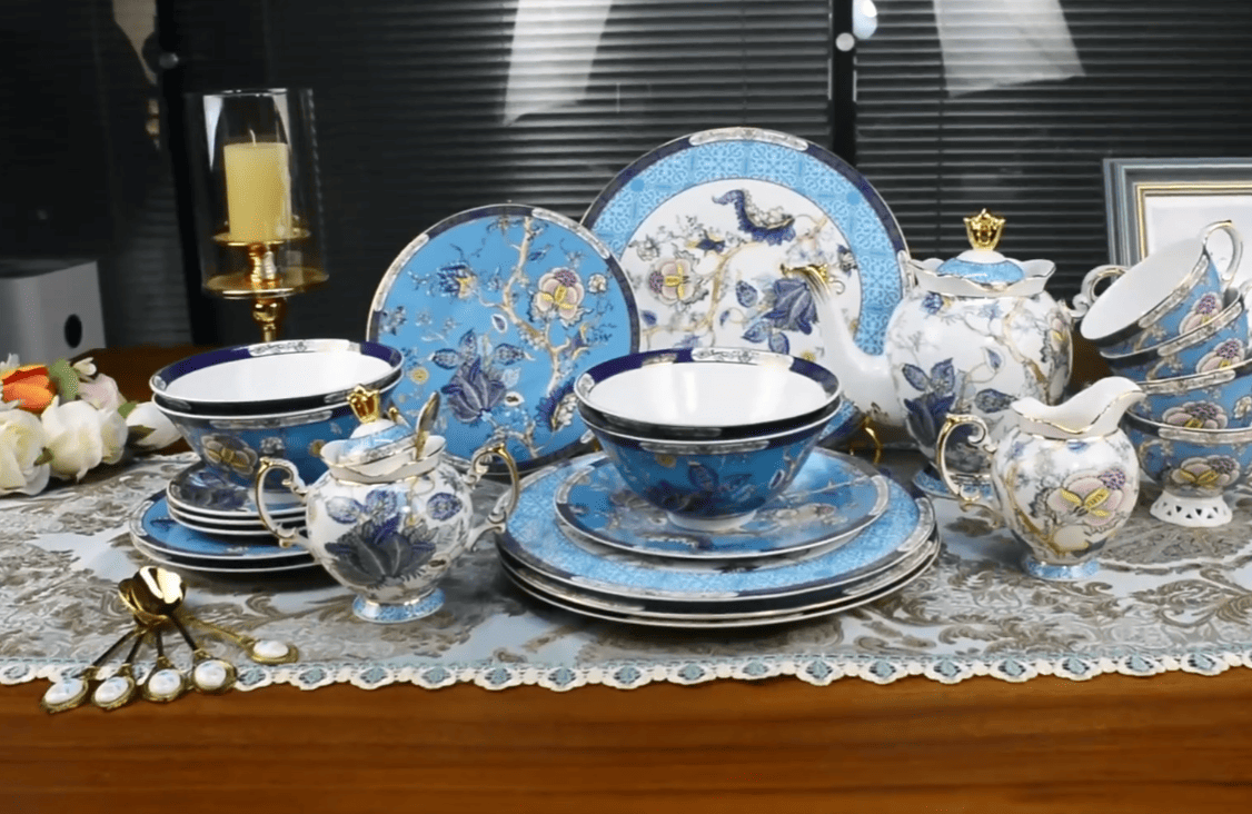 Introduction to Antique and Vintage China Dinnerware
