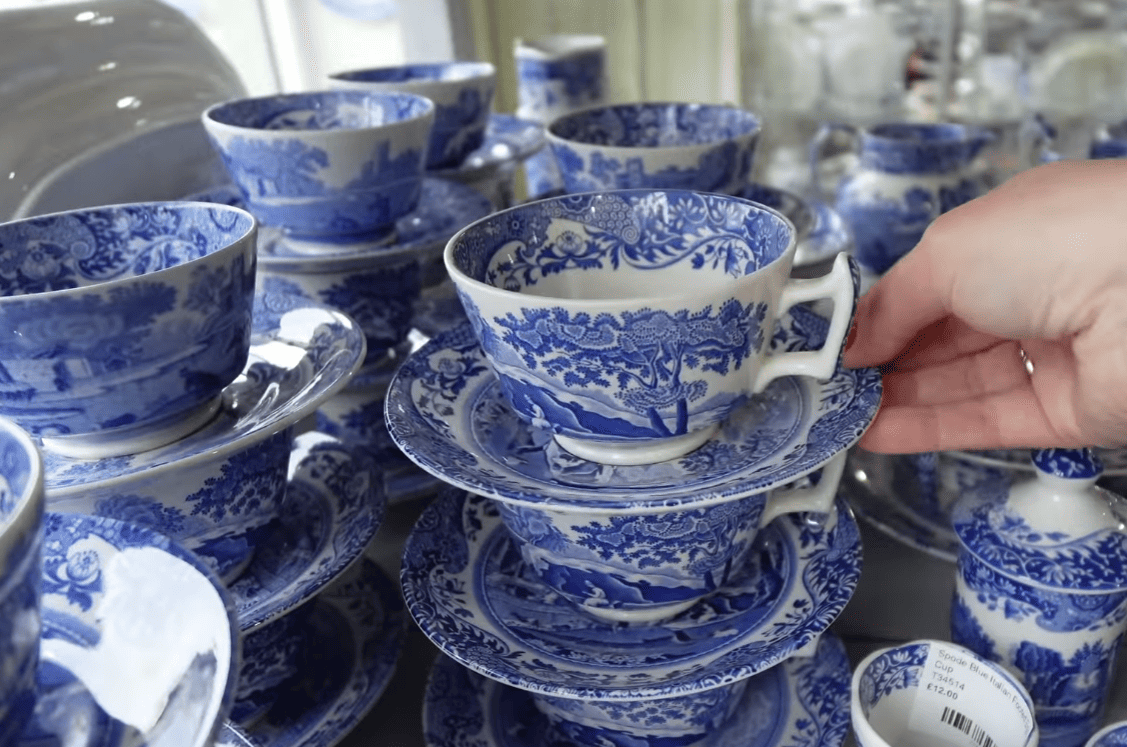 Selling Your China: Strategies and Considerations
